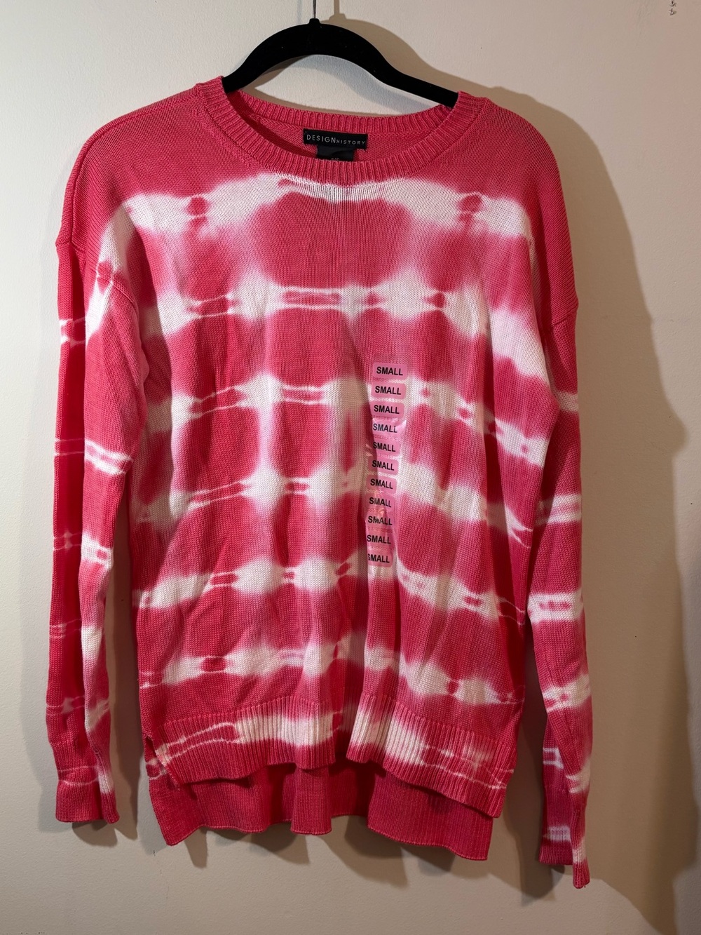 Design History crew neck sweater women’s‎ small pink coral and white tie dye NWT